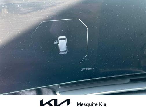 Snow White Pearl 2025 Kia Carnival Hybrid SX