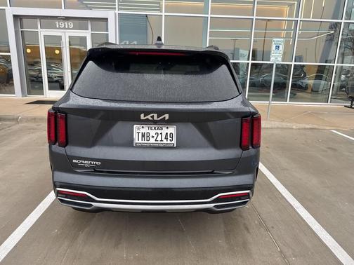 2023 Kia Sorento S