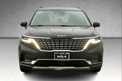 2022 Kia Carnival SX