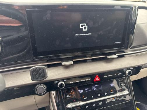 2022 Kia Carnival SX