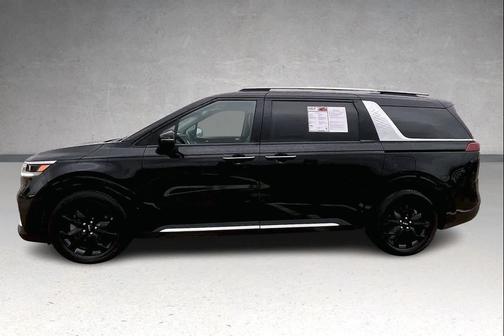 2022 Kia Carnival SX