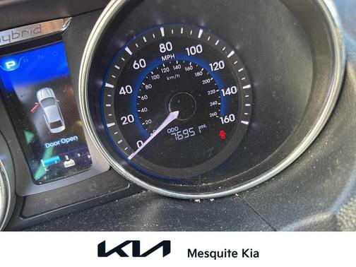 2014 Hyundai SONATA Hybrid Limited