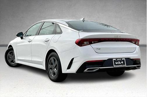 2022 Kia K5 LXS