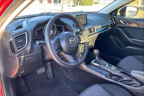 2016 Mazda Mazda3 i Sport