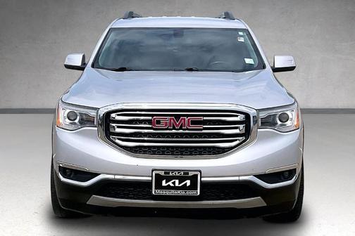 Quicksilver Metallic 2018 GMC Acadia SLE-2