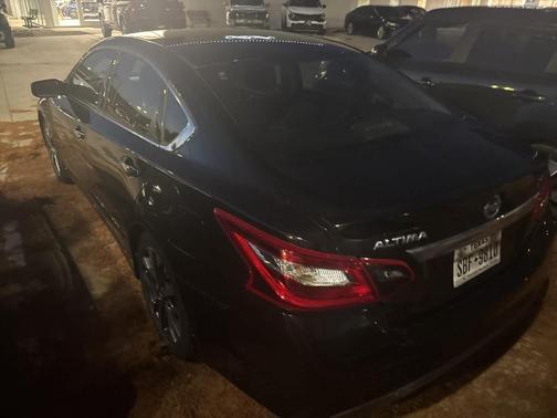 2017 Nissan Altima 2.5 SR