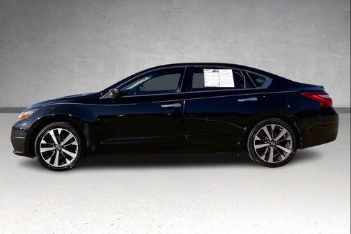 2017 Nissan Altima 2.5 SR