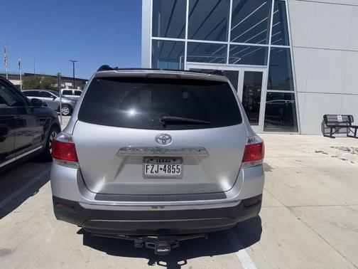 2012 Toyota Highlander SE