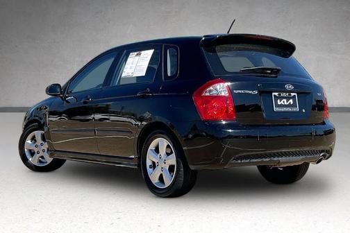 Black 2008 Kia Spectra5 SX