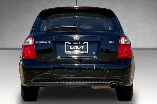 Black 2008 Kia Spectra5 SX