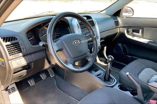 Black 2008 Kia Spectra5 SX