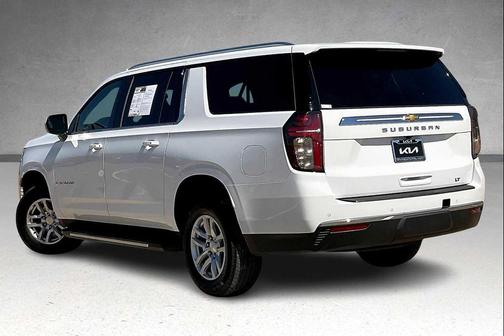2023 Chevrolet Suburban LT