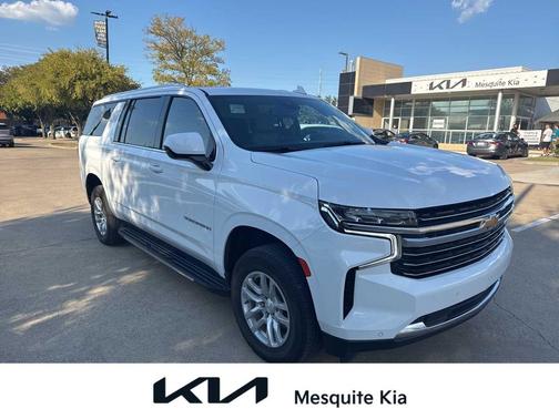 2023 Chevrolet Suburban LT