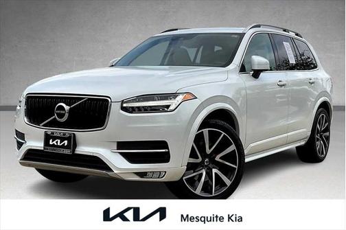 2019 Volvo XC90 T6 Momentum
