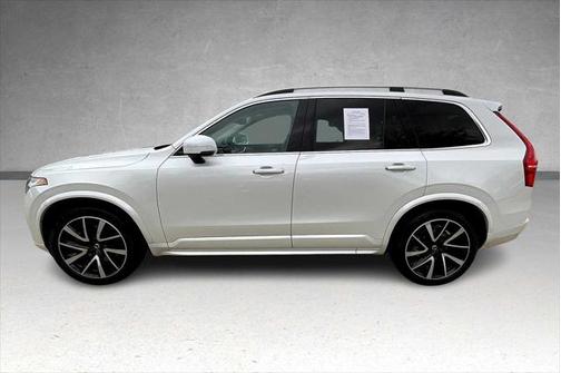 2019 Volvo XC90 T6 Momentum
