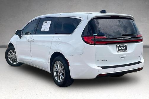 Bright White Clearcoat 2023 Chrysler Pacifica Touring-L