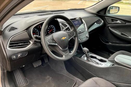 2025 Chevrolet Malibu LT