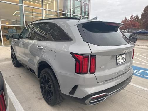 2022 Kia Sorento SX