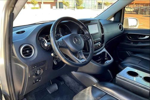 2018 Mercedes-Benz Metris Base