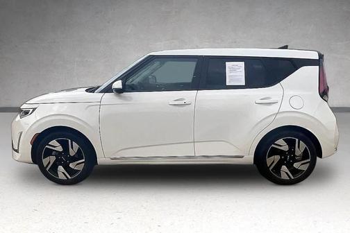 Snow White Pearl 2024 Kia Soul GT-Line 2.0L