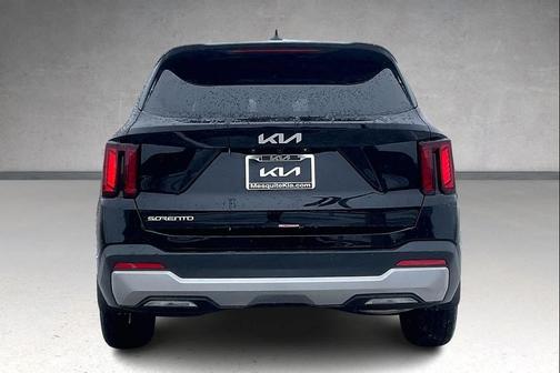 2025 Kia Sorento LX