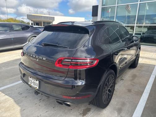 2018 Porsche Macan S