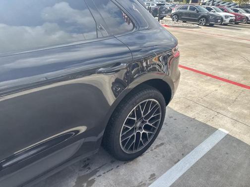 2018 Porsche Macan S