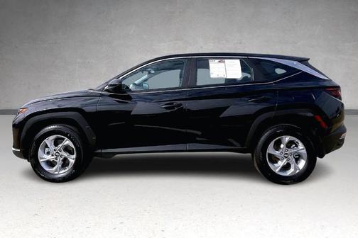 2023 Hyundai TUCSON SE