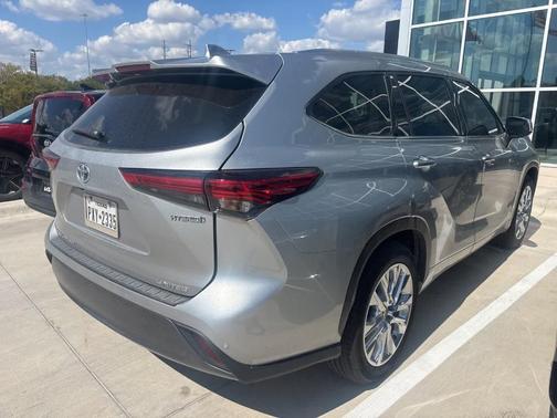 2021 Toyota Highlander Hybrid Limited