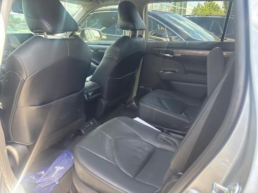 2021 Toyota Highlander Hybrid Limited