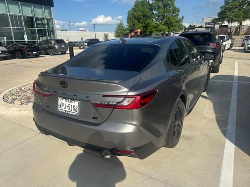 Metal 2025 Toyota Camry SE