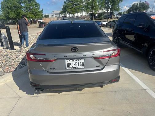 Metal 2025 Toyota Camry SE
