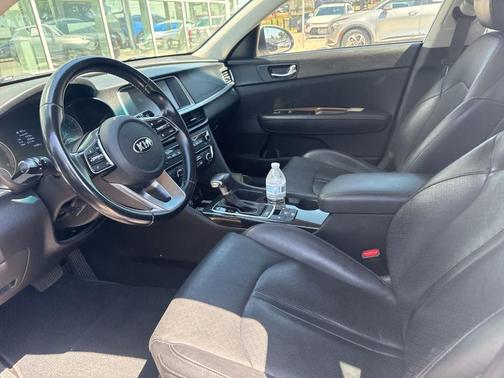 Snow White Pearl 2019 Kia Optima EX