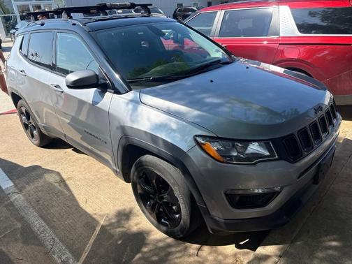 Billet Silver Metallic Clearcoat 2019 Jeep Compass Altitude