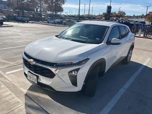 2024 Chevrolet Trax LS