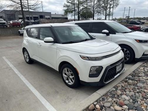 2022 Kia Soul LX