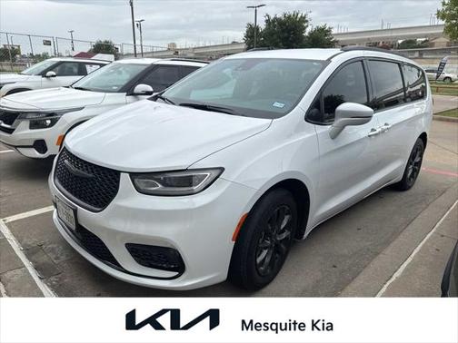 2021 Chrysler Pacifica Touring