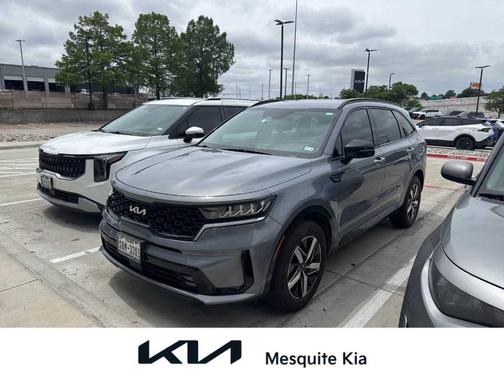 Everlasting Silver 2022 Kia Sorento EX