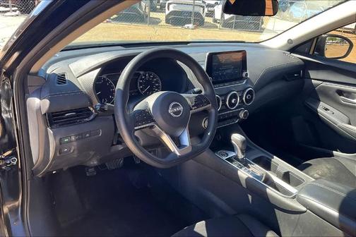 Black 2024 Nissan Sentra SV