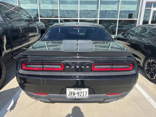 2017 Dodge Challenger SXT