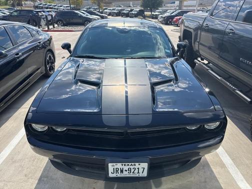 2017 Dodge Challenger SXT