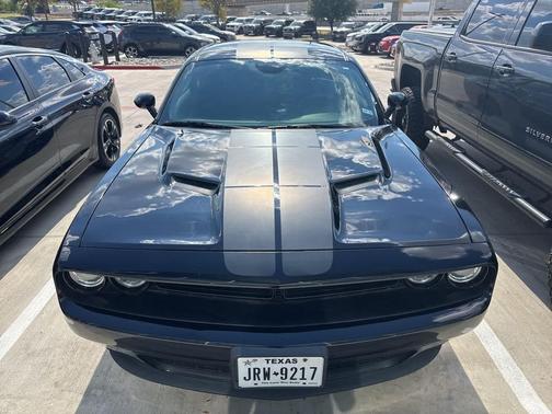 2017 Dodge Challenger SXT
