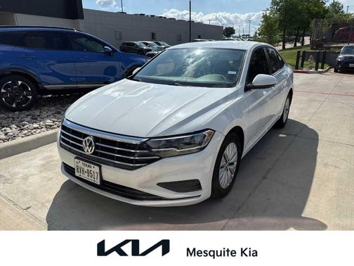 Pure White 2019 Volkswagen Jetta 1.4T S
