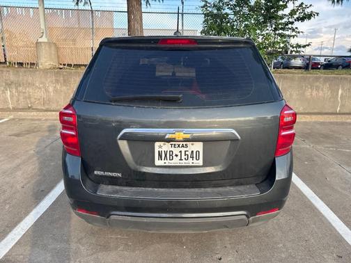 Nightfall Gray Metallic 2017 Chevrolet Equinox LS