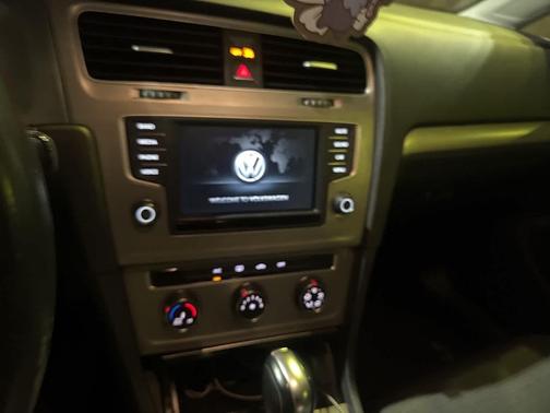 2016 Volkswagen Golf TSI S 4-Door