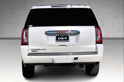 2017 GMC Yukon XL Denali