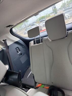 Ceramic Silver 2025 Kia Carnival SX Prestige