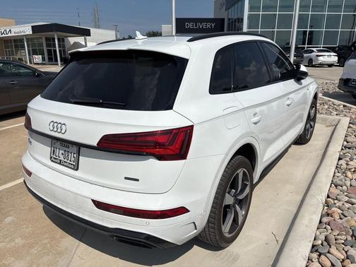 2022 Audi Q5 45 S line Premium Plus