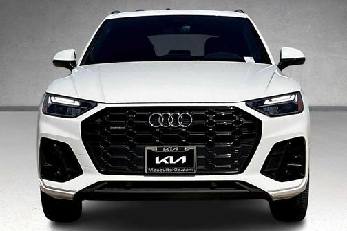 2022 Audi Q5 45 S line Premium Plus