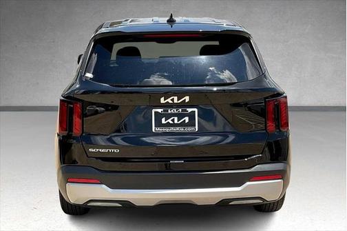 2025 Kia Sorento LX